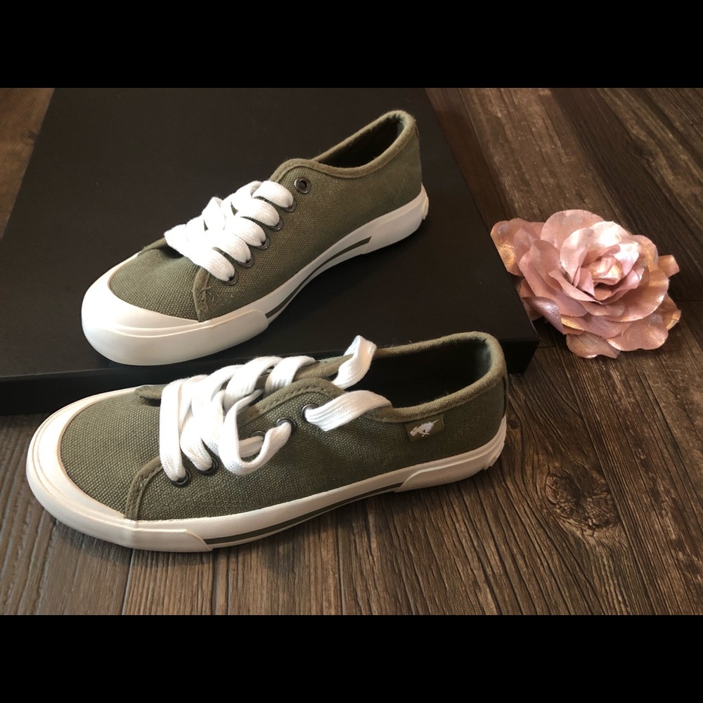 🔥Sale 🔥 Rocke dog shoes